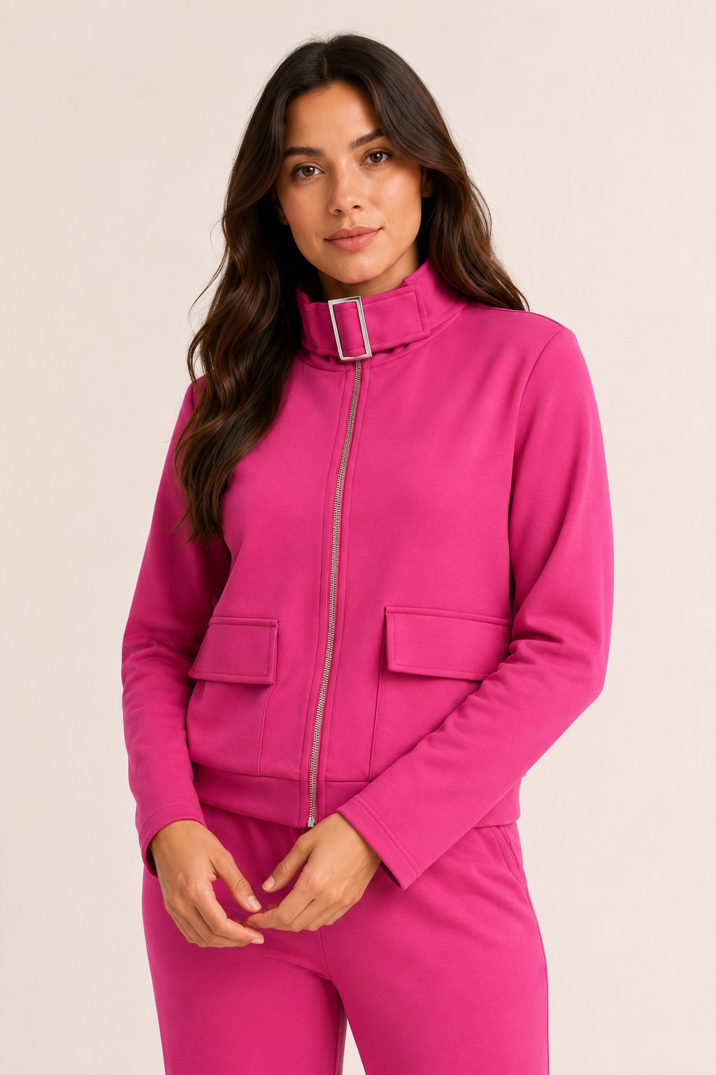 Conjunto Hessed Couture de cierre completo con cuello de hebilla — Fucsia