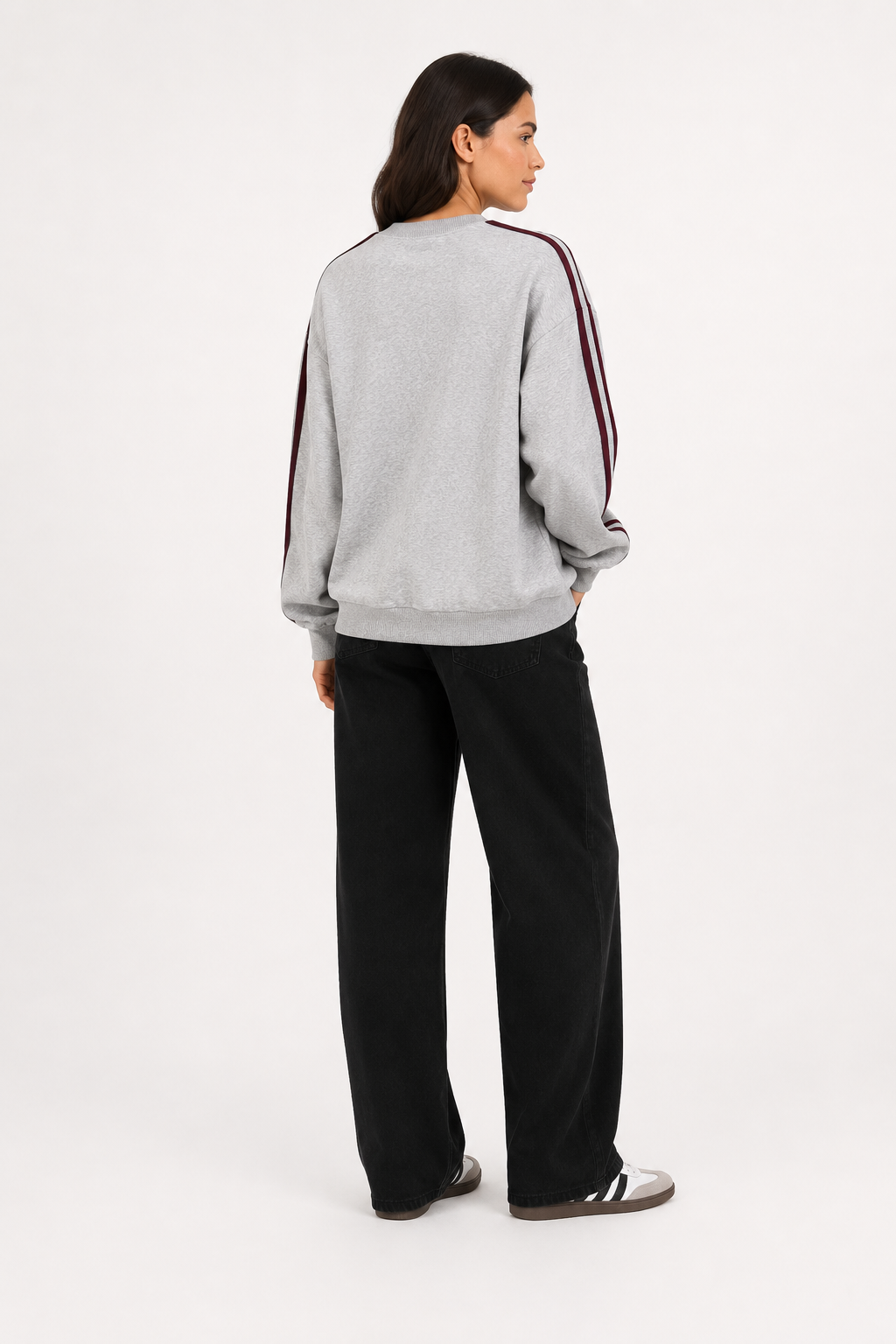 Sudadera Hessed Couture con franjas en la manga — Gris