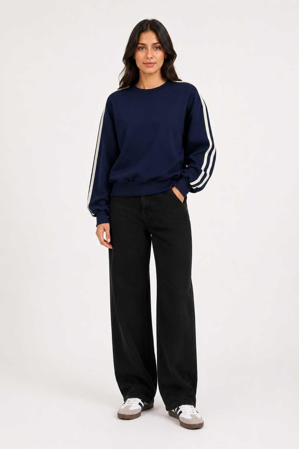 Sudadera Hessed Couture con franjas en la manga — Marino