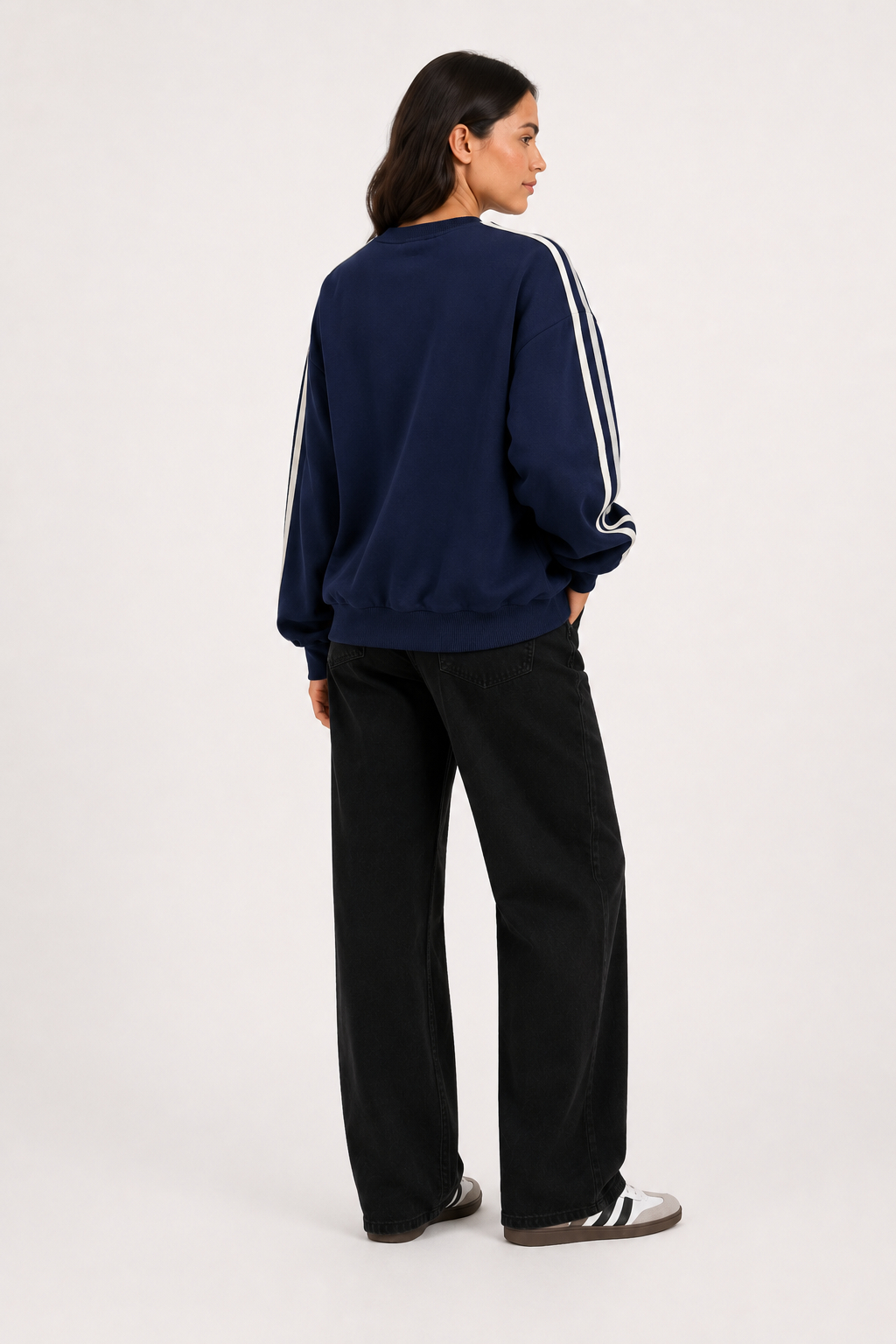 Sudadera Hessed Couture con franjas en la manga — Marino
