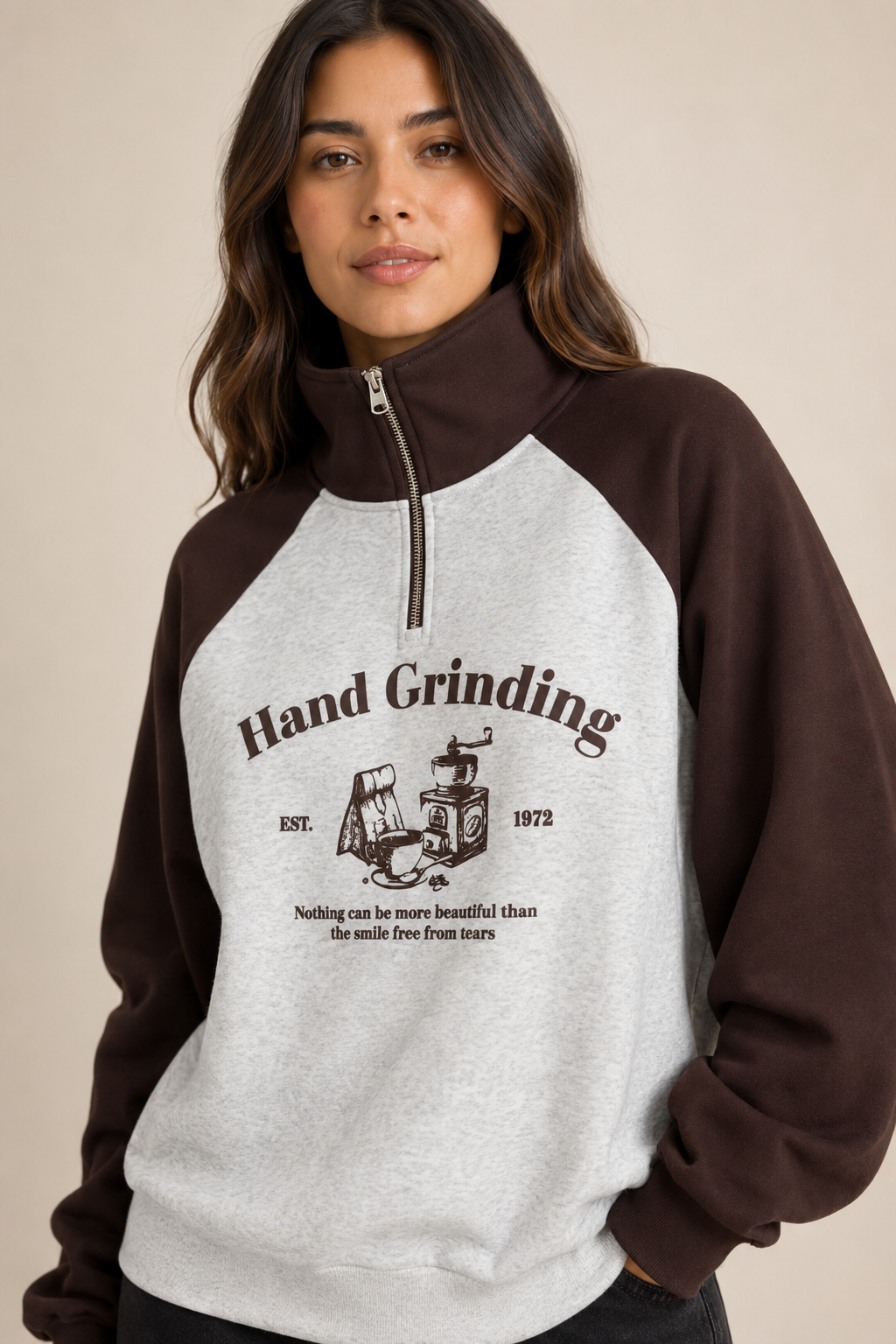Sudadera Hessed Couture de medio cierre con estampado — Café