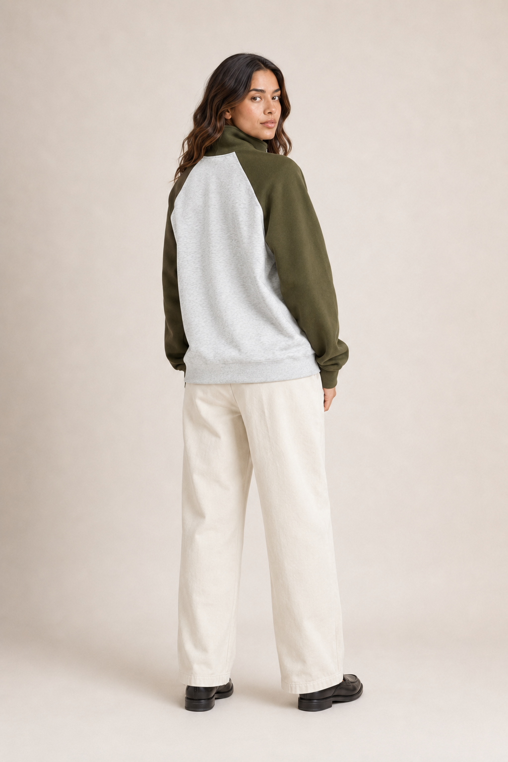 Sudadera Hessed Couture de medio cierre con estampado — Olive