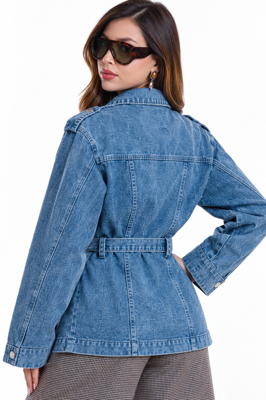 Chaqueta Hessed Couture de mezclilla con cinturón — Mezclilla media