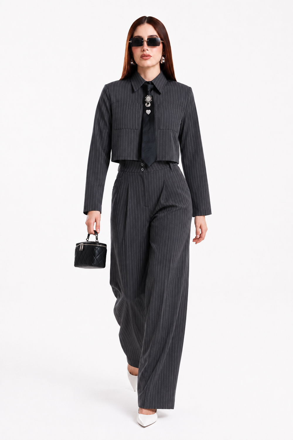 Conjunto Hessed Couture de rayas con corbata — Gris