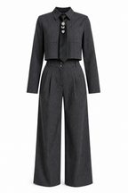 Conjunto Hessed Couture de rayas con corbata — Gris