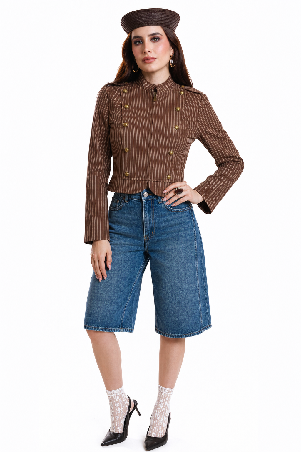Chaqueta Hessed Couture corta de doble botonadura dorada — Café