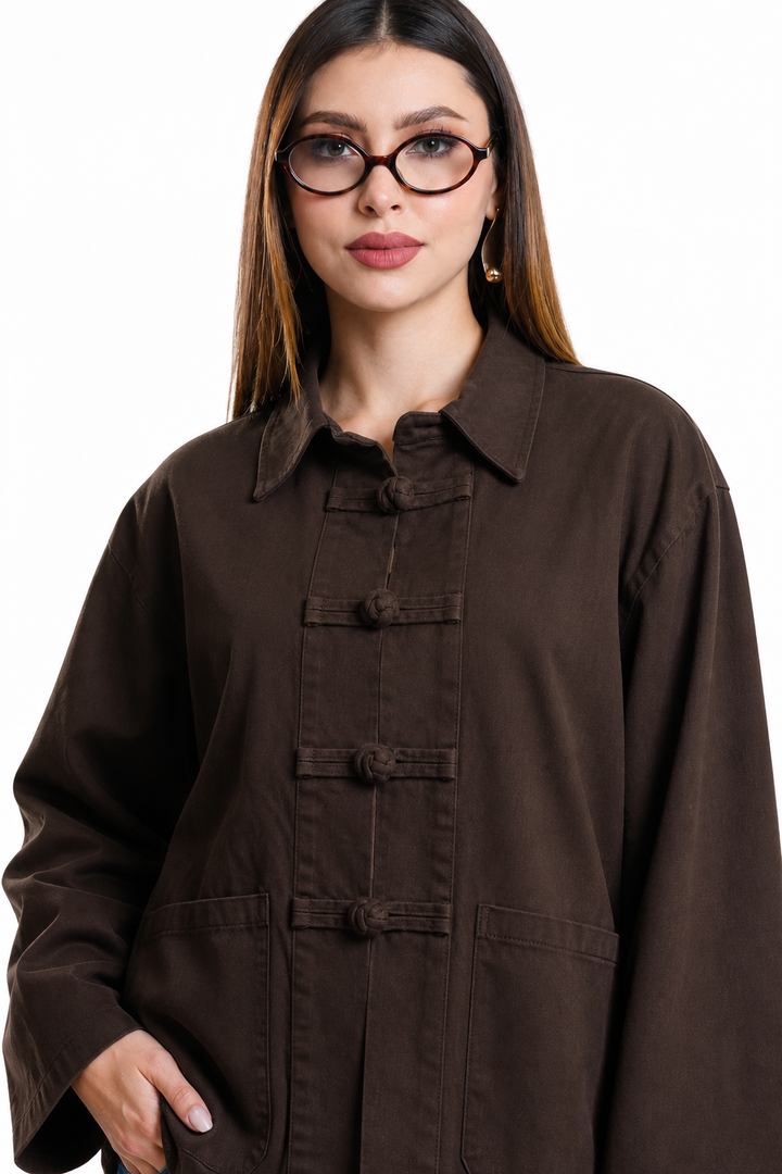 Chaqueta Hessed Couture con botones de nudo — Café