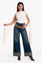 Body Hessed Couture con mangas de capa — Marfil