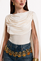 Body Hessed Couture con mangas de capa — Marfil