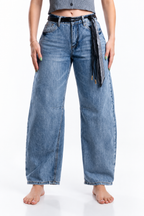 Jeans Juliette barrel ballon claro con cinto — Mezclilla clara