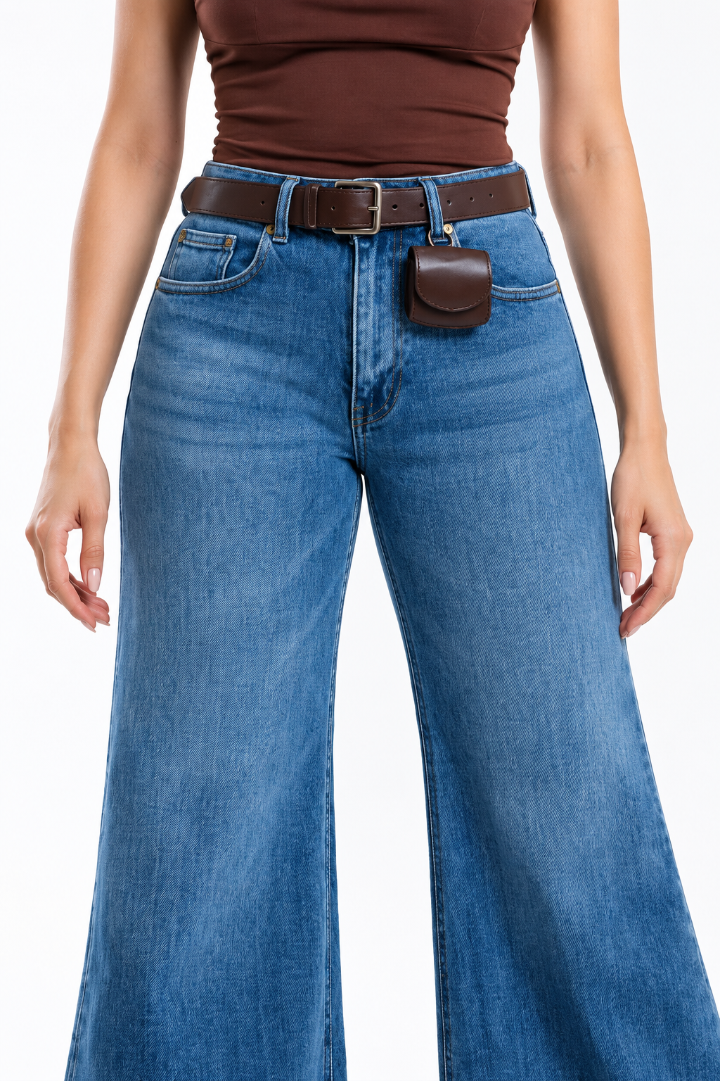 Jeans KOSCH loose flare con bolsas cargo y cinto — Mezclilla media