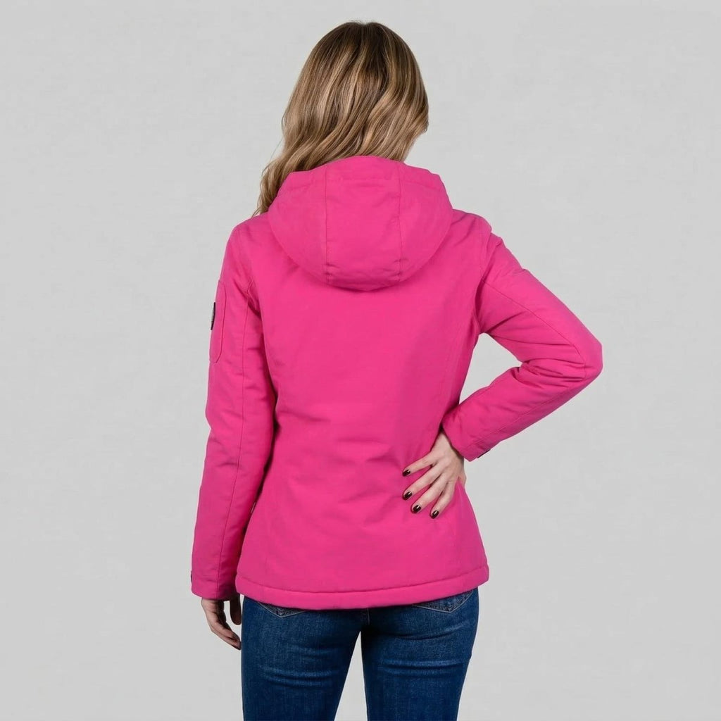 Chamarra con gorro ajustable y múltiples bolsas — Magenta