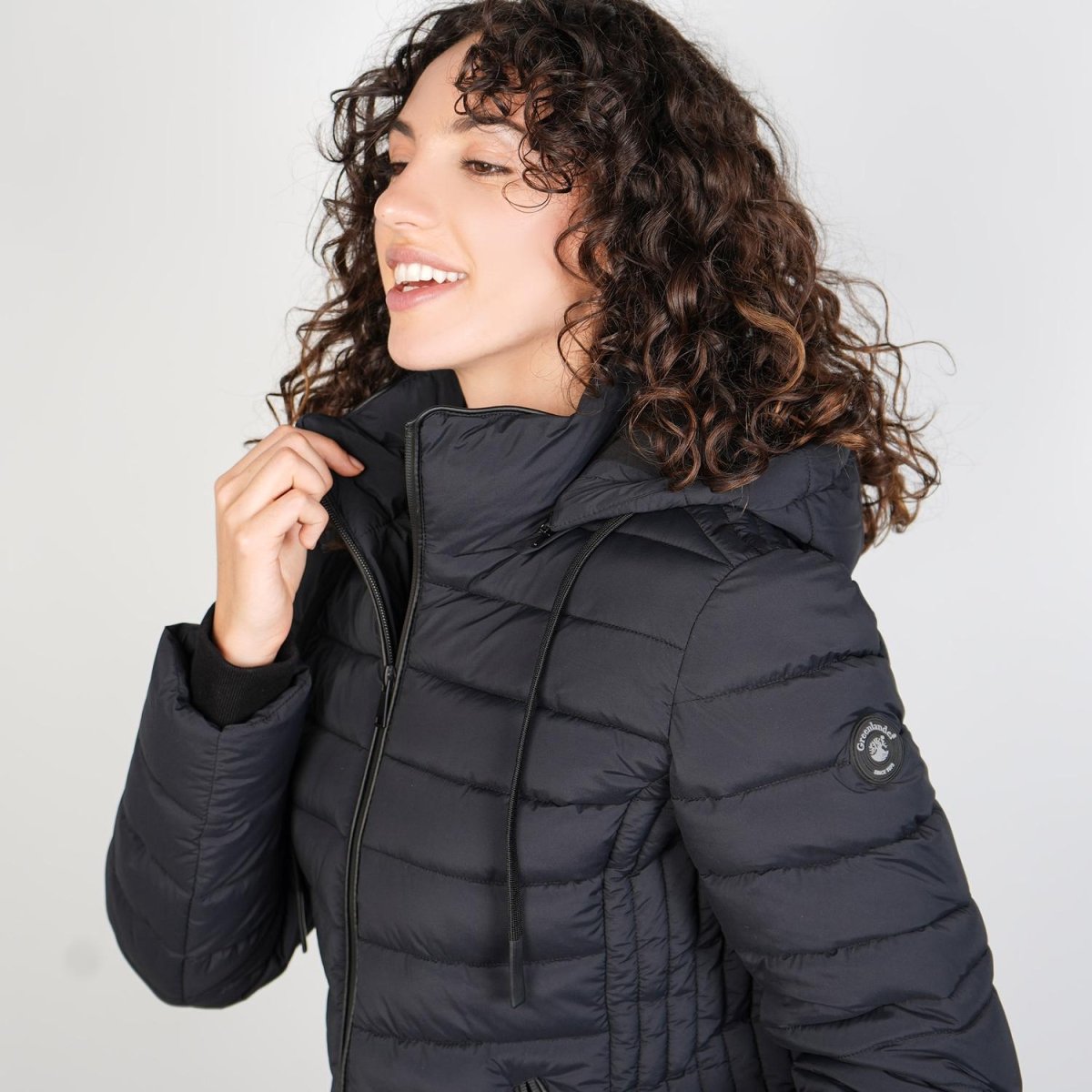 Chamarra capitonada de cuello alto con gorro desmontable — Black