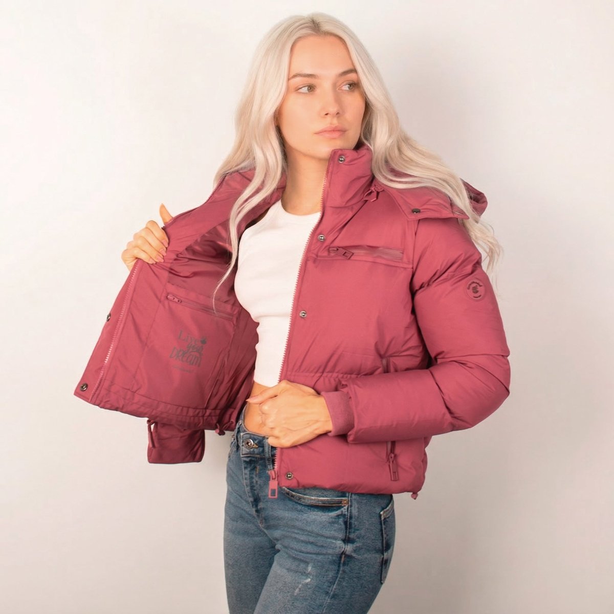 Chamarra corta capitonada con capucha desmontable — Deep Rose