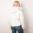 Chamarra corta capitonada con capucha desmontable — Off White
